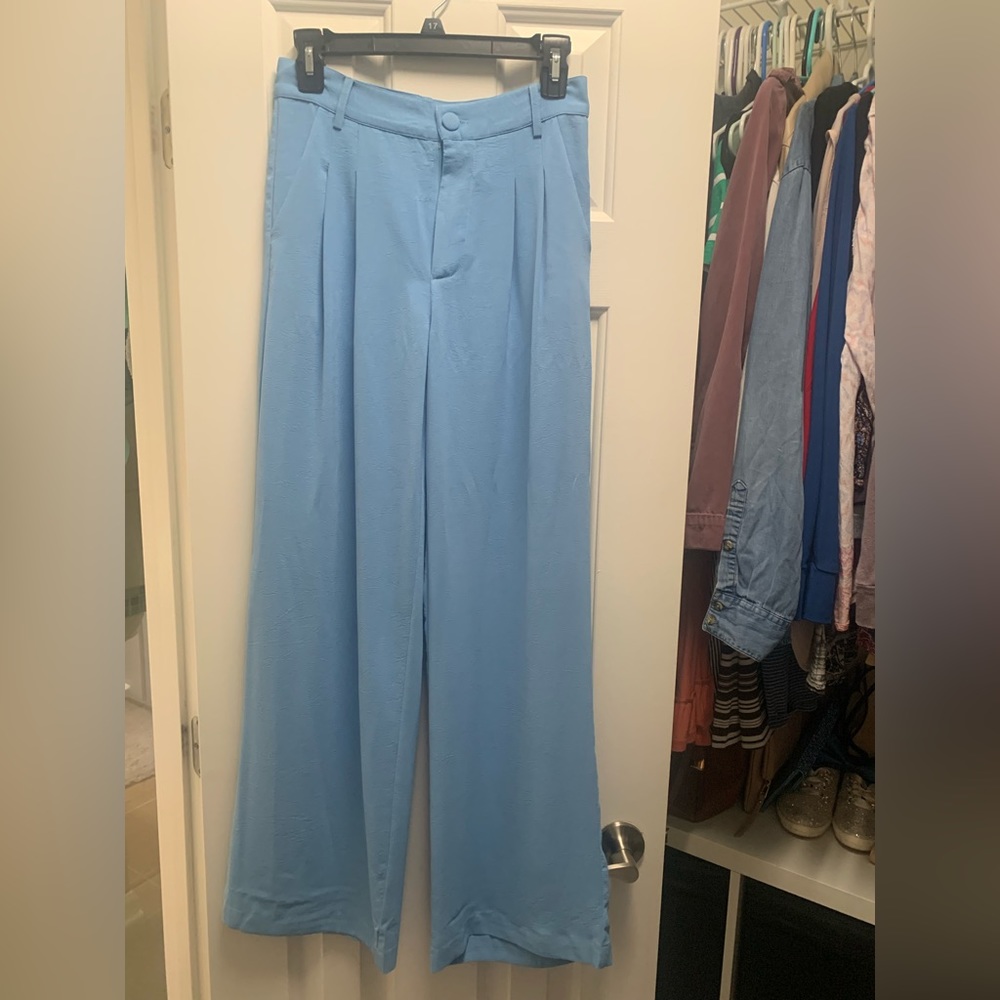 High waisted blue pants, straight leg